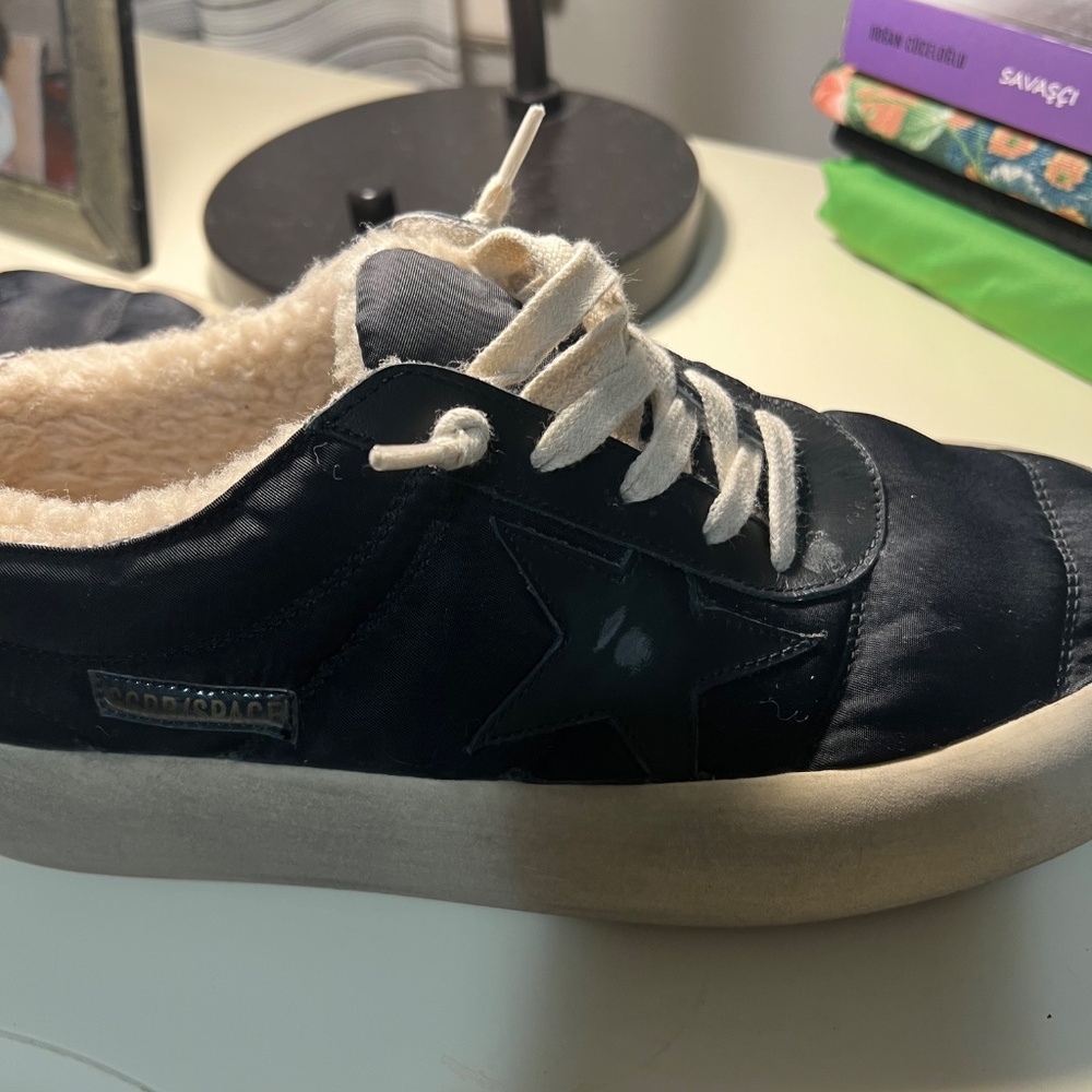Golden Goose Women Sneakers - Picture 9 of 9